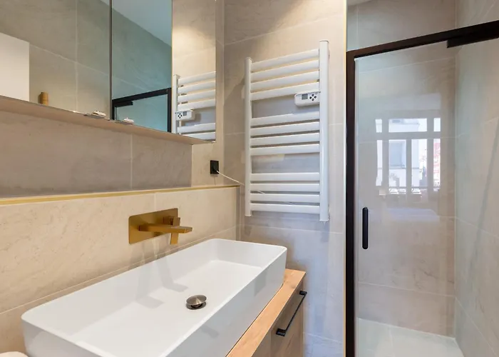 Chic For 2 In Bastille باريس